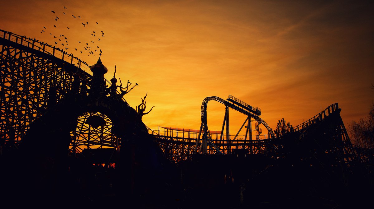EuropaParkUK's tweet image. #Wodan, #BlueFire and a beautiful sunset, is there anything more stunning?! 😍