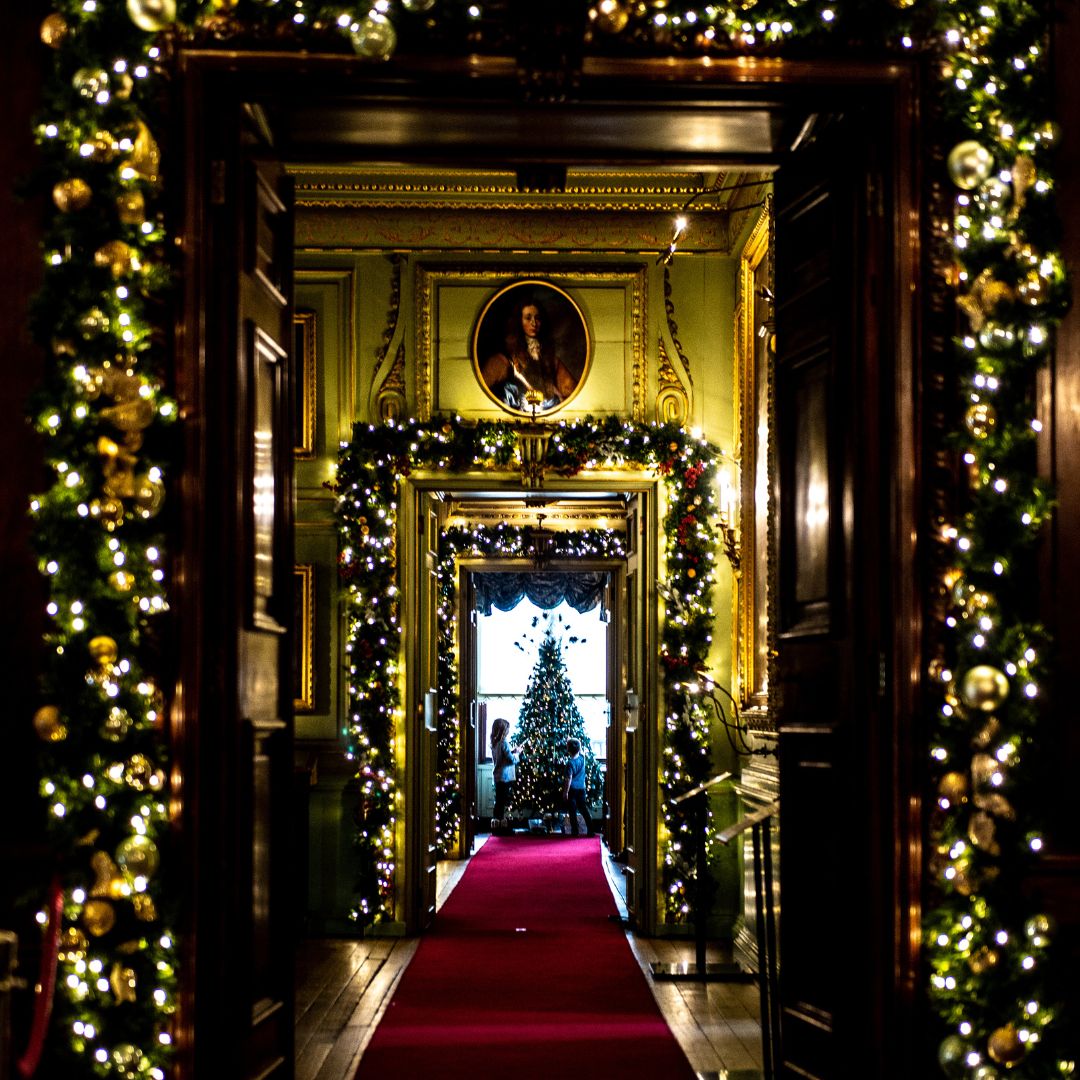 Warwick Castle tweet media