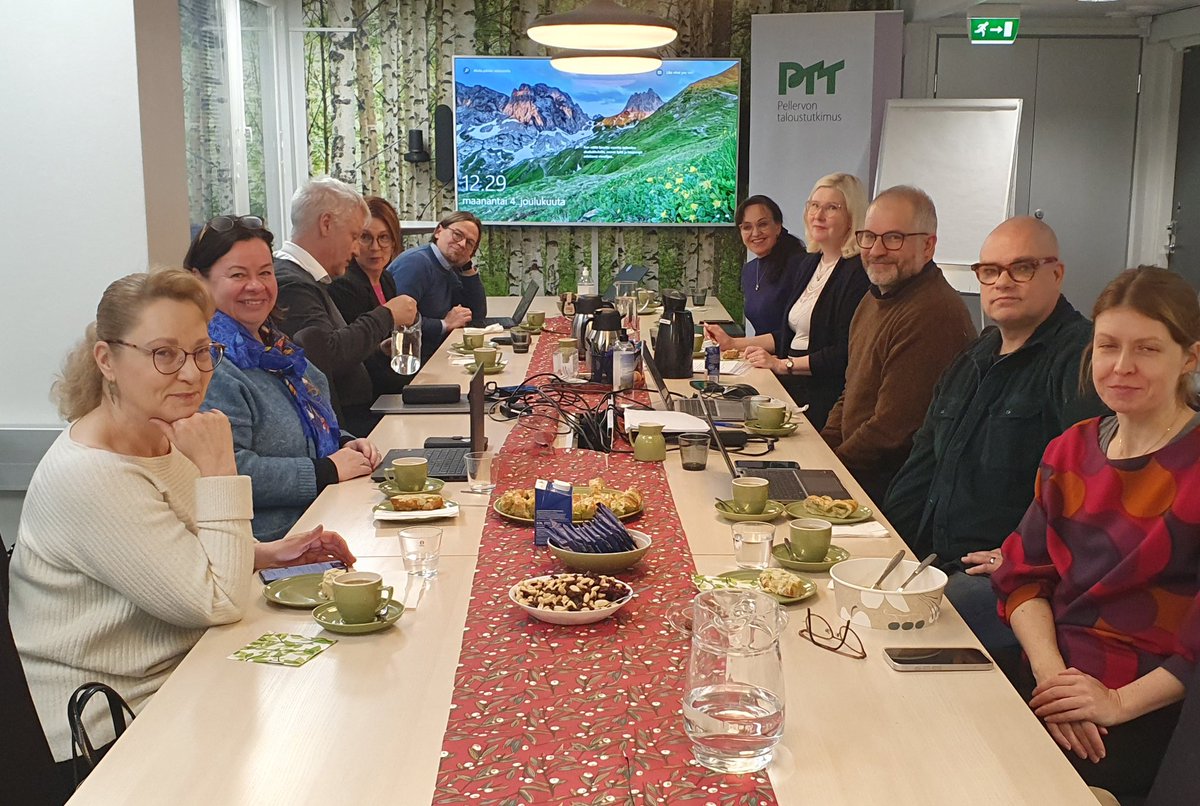 Advisory Board alkamassa. Odotettavissa mielenkiintoista keskustelua ajankohtaisista aiheista. Kiitos vieraillemme @PirjoKKuusela @JaanaKurjenoja @araijas @JenniHellstrom @japantteri. Meiltä @WilskaTA @KirstiLonka @panukalmi @opruuskanen @eija1seppanen ja Arto Ahonen.