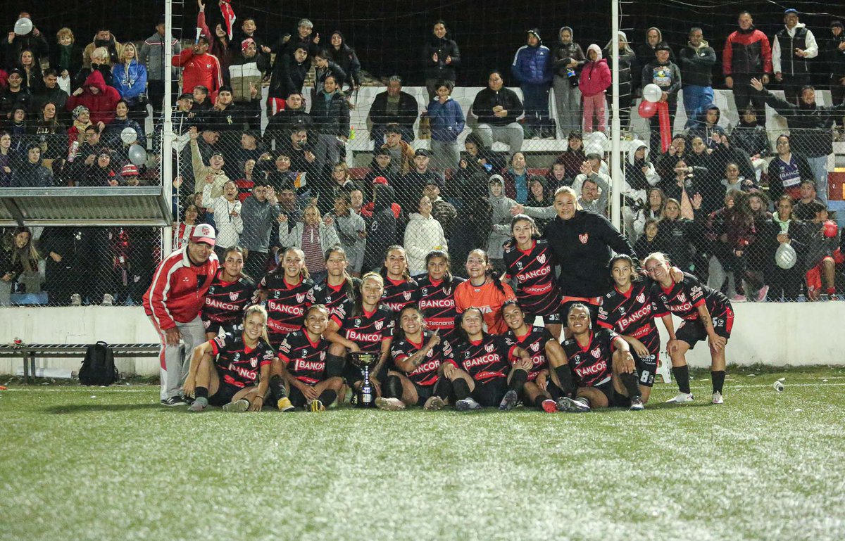 JuanLunajp66's tweet photo. Campeón de la Liga Sudamericana 🏆 🏀
Campeón Fútbol Femenino 🏆⚽️
Campeón de la Liga de Honor de Vóley 🏆🏐
Campeón de Básquet Femenino 🏆🏀
Cuartos de Final Copa Proyección 🏆⚽️
Ascenso y mantensión en la Liga Profesional tras 17 años 🏆⚽️
Que CLUB #Instituto 🇦🇹 https://t.co/Lpk1nKhy8M
