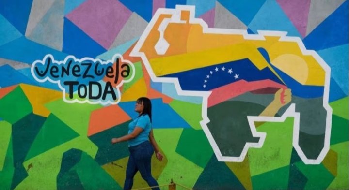 Comandopatria3's tweet image. #ReferendumConsultivo #ExitoTotal, Feliz Lunes a todos , hoy amanecimos felices después de hacer historia #VenezuelaDijoSi