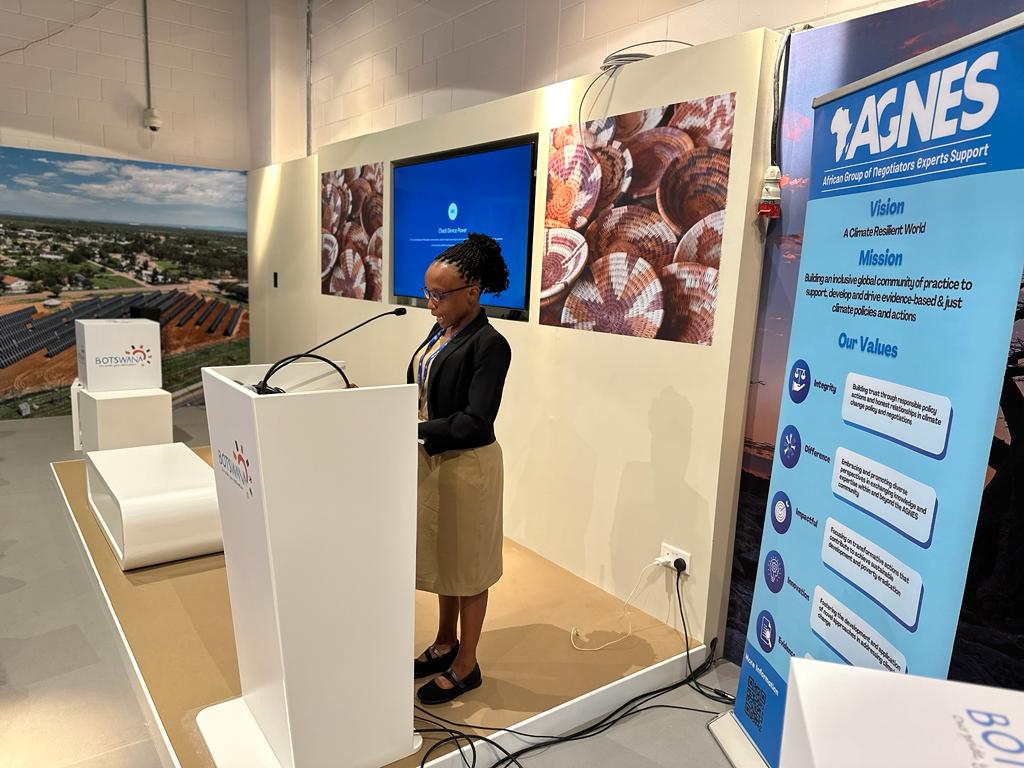 AGNESAfrica1's tweet photo. HAPPENING NOW AT THE BOTSWANA PAVILLION
STRENGTHENING GENDER INTEGRATION IN CLIMATE POLICY AND ACTION IN BOTSWANA
Launch of the Botswana Gender and Climate Vulnerability Hotspot Mapping - innovative use of national data and #groundtruthing for better climate policy.@UNDP_Botswana https://t.co/4WeyAogQcy