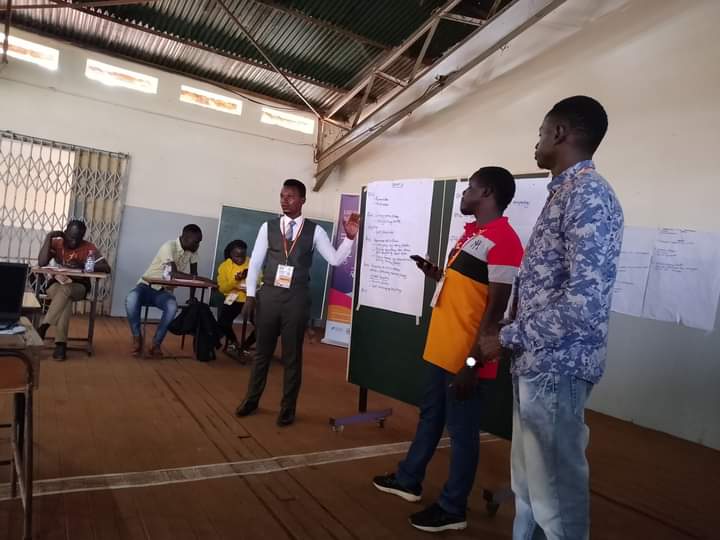 Ubuntu Leaders Academy tweet media