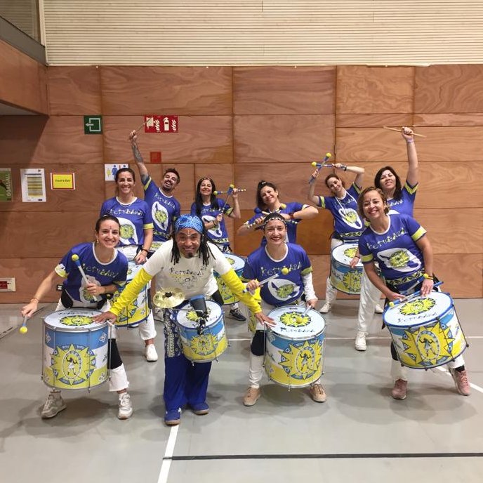 Animando el 4ª Trofeo internacional de #Goalball en la sede de la <a href="/ONCE_oficial/">ONCE</a> en Barcelona. Gracias <a href="/FcecsCat/">Federació Catalana d’Esports per Cecs/Def. Visuals</a> por contar con nosotr@s. Ha sido todo un placer