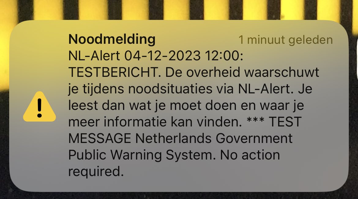 Razend_Verslag's tweet photo. Hij is weer binnen...
#TESTBERICHT #NL-Alert https://t.co/IPRuTYeGdO