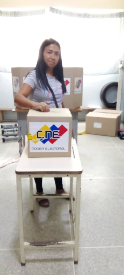 Extraordinaria participación de la fuerza trabajadora <a href="/BNBTMIRANDA2022/">TRICOLOR MIRANDA</a> demostrando así la defensa de nuestros espacios por <a href="/venezuelatoda_/">Venezuela Toda</a> . 

<a href="/NicolasMaduro/">Nicolás Maduro</a>
<a href="/HectoRodriguez/">Héctor Rodríguez C.</a>
<a href="/GRaulparedes/">Gral. Raúl Paredes</a>

#VenezuelaDiceSÍ
