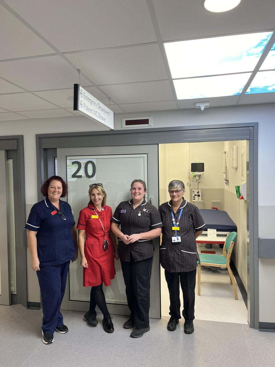 RussNightingale's tweet photo. Our new ED2 space opens today ❤️ thanks to everyone who helped make this a reality for our patients. In 2.5yrs we’ve implemented fit2sit, 🚑 RIAT bay, doubled the sqft and refurbished majors. We are fortunate to have an excellent clinical team who will utilise this fabulous space https://t.co/uXoSgKG4QB