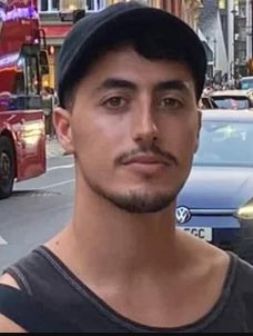 Tristesse ce matin. On apprend que Yonathan, 21 ans kidnappé le #7Octobre au festival Nova, a été tué en captivité. Annonce faite par la famille. Sa photo est partout à #TelAviv, où il vivait. On ne t'oubliera pas Yonathan. On se souviendra de chacun d'entre vous.