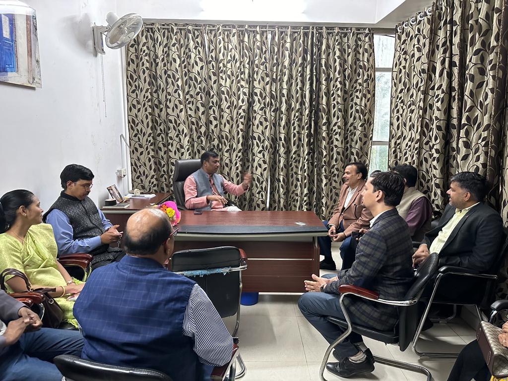 PiyushRNishad's tweet photo. दिनांक: 02.12.2023 को मां शारदा कॉलेज ऑफ नर्सिंग एंड पैरामेडिकल साइंस गौहनिया में मुख्य अतिथि के तौर पर मिलेट्स यानि श्री अन्न पे अपना विचार व्यक्त कर ने का सौभाग्य प्राप्त हुआ।
#millets #milletfood #milletsfarm #nutrition #bjp #bjp4up #karchhana #prayagraj
@narendramodi @BJP4UP https://t.co/rdySX16QbF