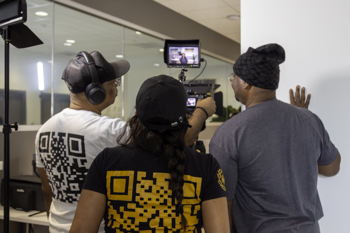 TheKingsTouch's tweet photo. Behind every brand, there's a story waiting to be told.  📸✨ Because every business deserves to be heard, seen, and remembered.🚀 #BrandStorytelling #TestimonialsThatMatter #HeadshotsWithHeart https://t.co/4XhrgrVSos