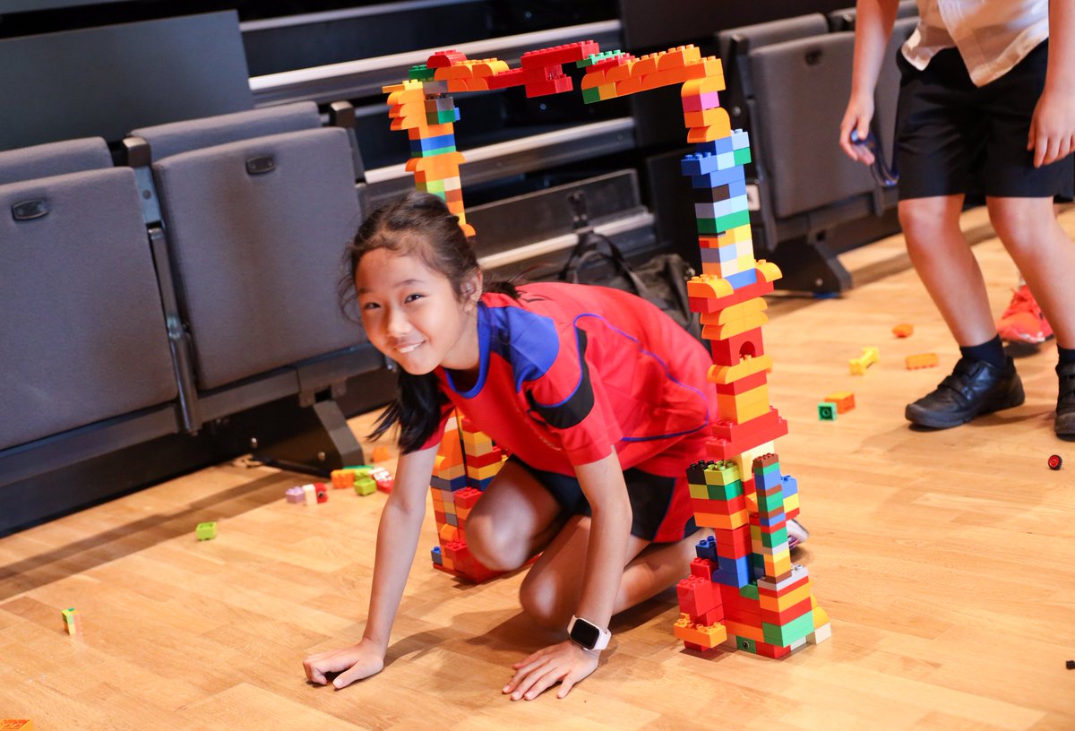 Junior School Leaders learned @LEGO_Group leadership principles: Be Brave, Be Curious, Be Focused with Snr Director Kevin Maher last week! They even had a #lego bridge-building challenge that fostered teamwork and essential life skills required in leadership 🌉