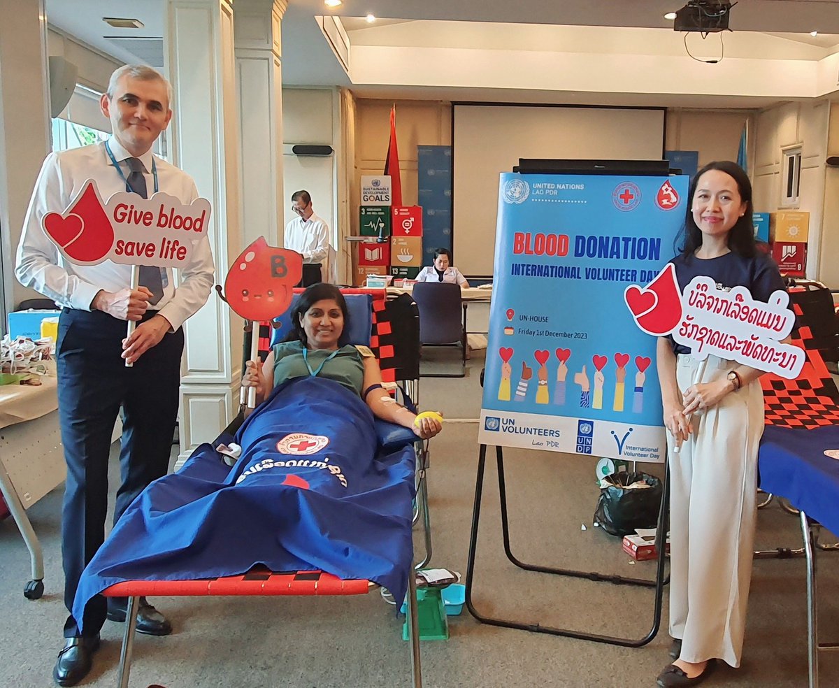 UNVAsiaPacific's tweet photo. Donating blood saves lives.

As part of #IVD2023 celebration, #UNVolunteers in Lao PDR joined UN partners &amp; Volunteer Involved Organizations for #BloodDonation to support blood supply in the country.  40 units of blood were collected. #IfEveryoneDid.

📷UNV Laos &amp; @LaoRedCross https://t.co/kxheYbiSOU
