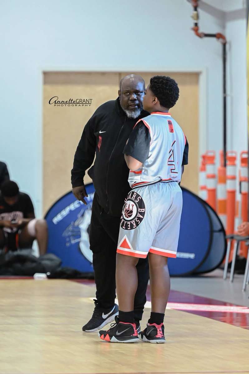 coachcoreymabc's tweet photo. The season is here https://t.co/ph8J6xps0B