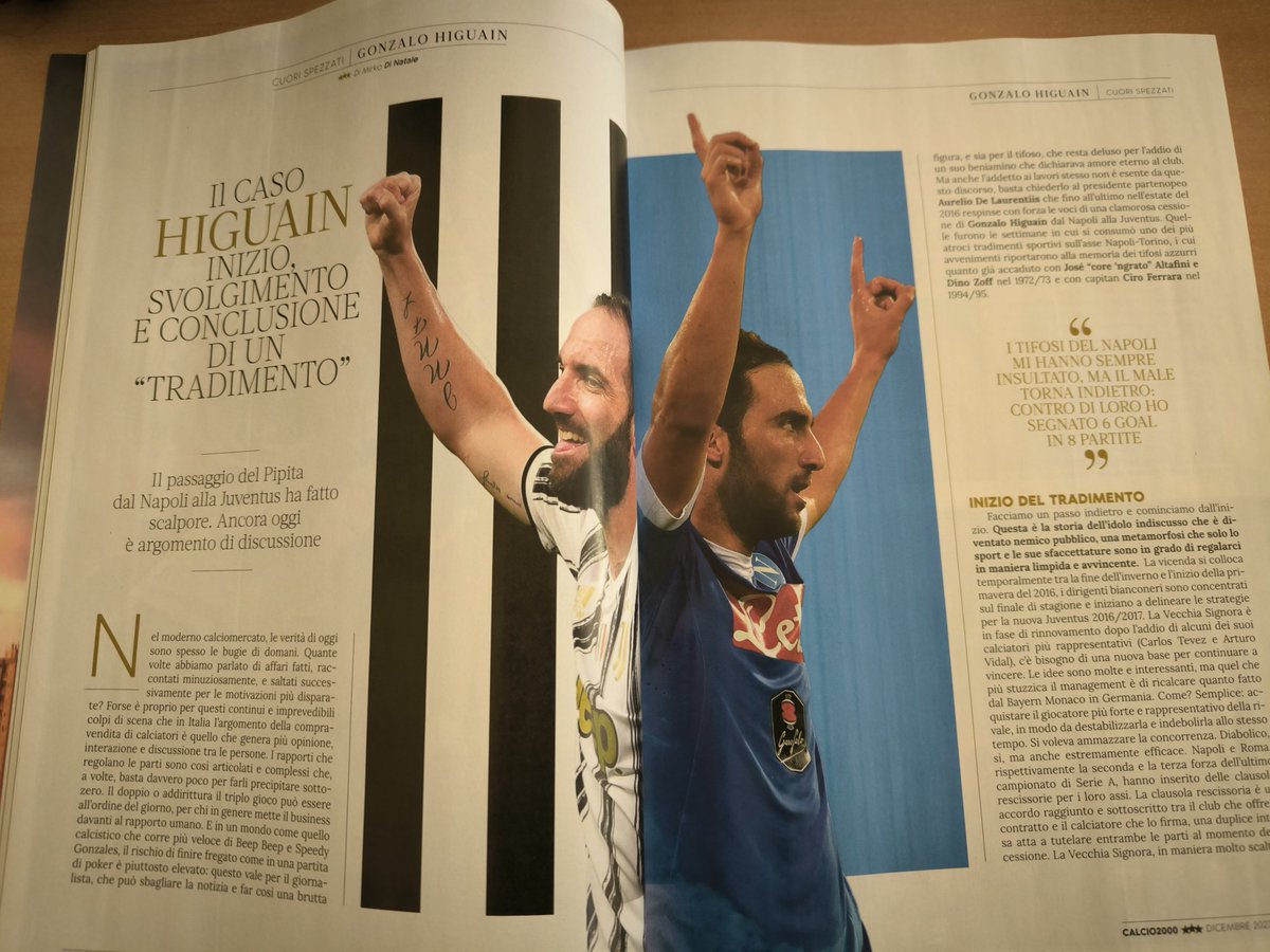 _Morik92_'s tweet photo. #Calcio2000 è in edicola! In questo numero vi parlo di Gonzalo #Higuain e del suo trasferimento dal #Napoli alla #Juve, facendovi rivivere quanto successo nell'estate 2016.

Ringrazio per le loro opinioni @MedhiBenatia, @fbernardeschi, @sturaro_stefano e Corrado #Saccone https://t.co/7BZjmo92yP