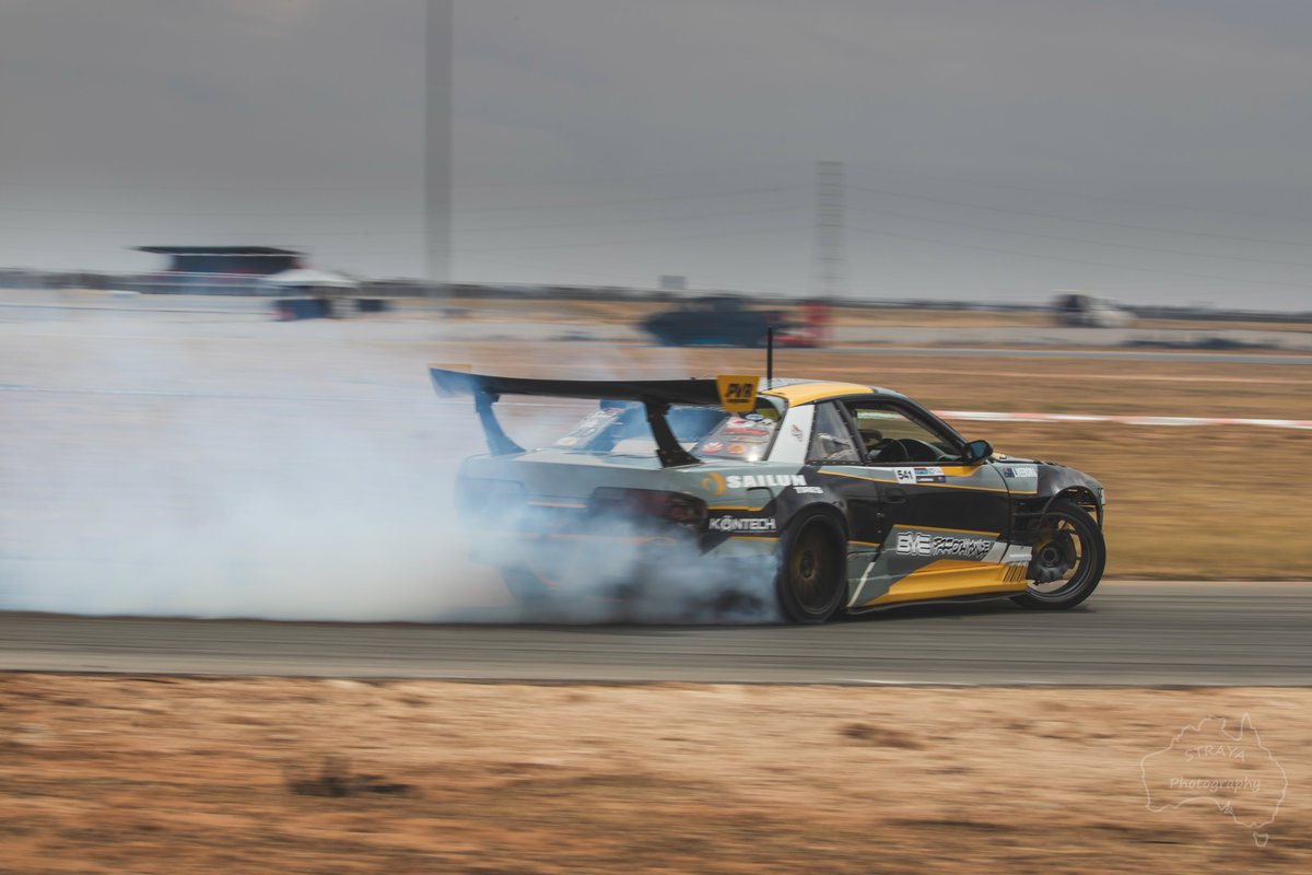 Mattorrz's tweet photo. A little bit of South Australian Drift Series action for you Sammit 😜🇦🇺
#drifting #drift #NISSAN #bmw #driftSA #Australia #6DMKII
@autosport @FIADriftingCup @sammit01 @Adam_LZ @CanonAustralia @CanonUSA @DRIFTINGcom https://t.co/sNV290sOAA