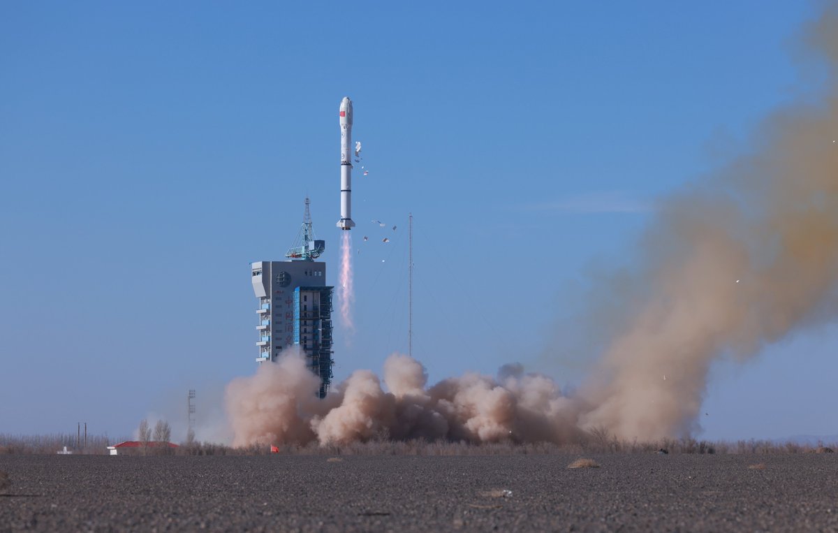 wulei2020's tweet image. Here are some high-resolution images of the #LongMarch2C rocket launched today. 

The  #twostage Long March-2C model is China's #longest-serving carrier rocket. It has pioneered many upgrades and new rocket technologies over the past four decades.  

(Photo: Luo Xi/ 空天逐梦）