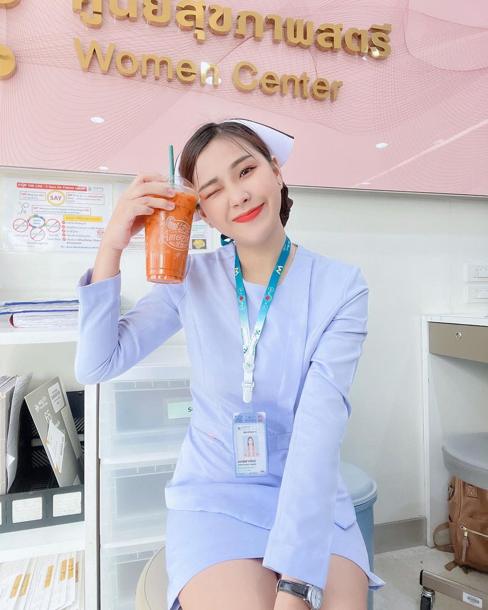 Jiraporn67211's tweet photo. ชีวิตจะไม่เหงาถ้าเราขึ้นเวร 🤍📷

โชว์ชาเย็นแล้วหนึ่ง🥰

#พยาบาลน่ารัก #รีทวิตให้ด้วยนะ  #รังสิต  #ชลบุรี https://t.co/fxdkTL8BRC