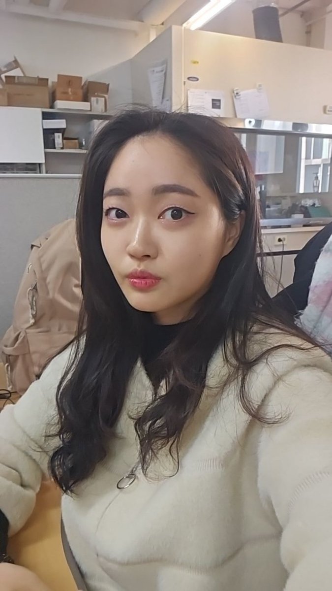 april_ewhachain's tweet photo. @Xletter_Labs 은 엑스레터를 위해서 길게는 1년 6개월, 짧게는 약 1년간 쉼없이 달려온 팀입니다. 아이디어 도용은 하지 말아주세요 제발😡🥹마지막은 오랜만에 내사진🥰 https://t.co/gzSHofywLL