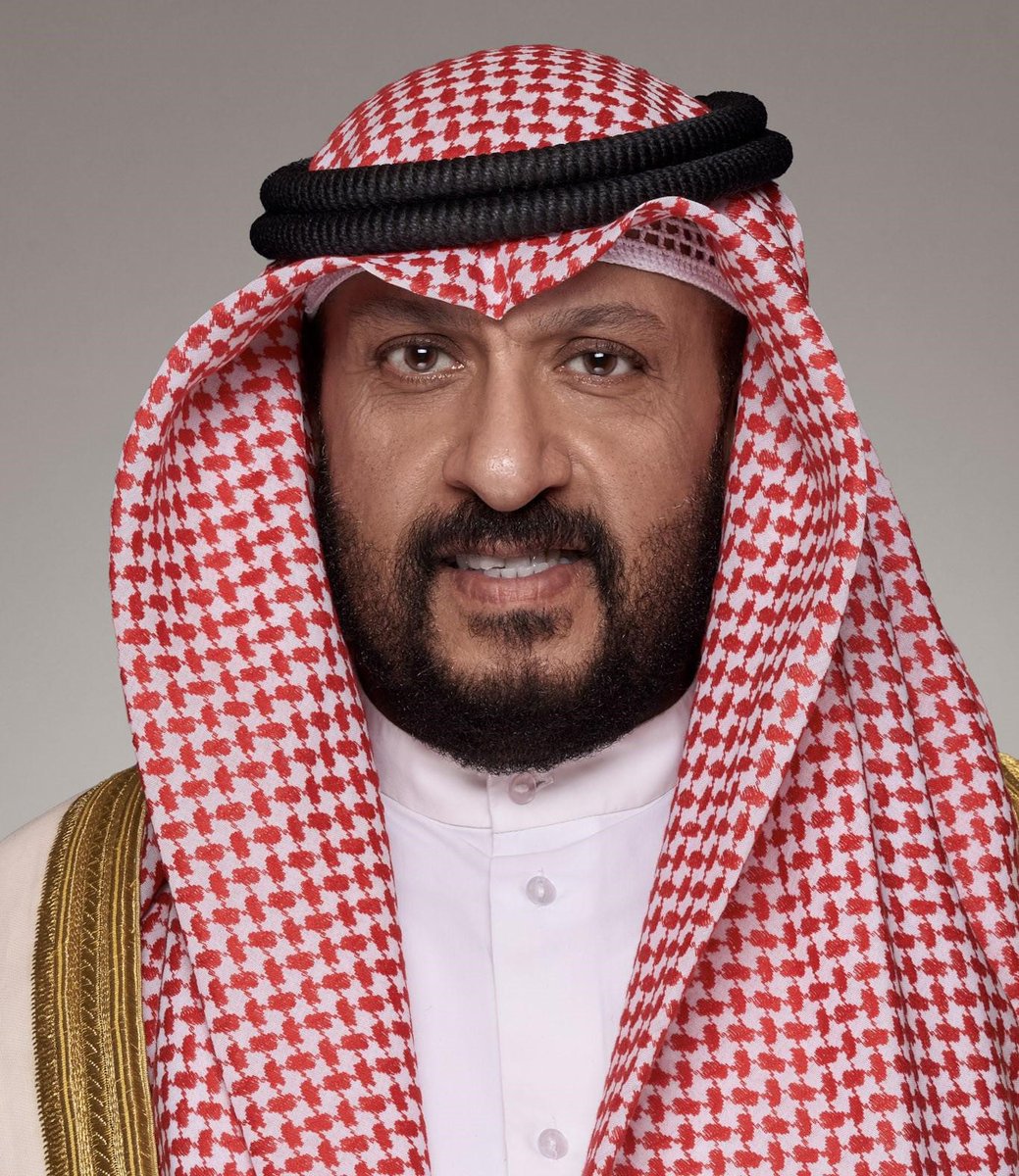 Almajlliss's tweet photo. المحامي فهد الطاثوب يقدم بلاغاً للنيابة العامة ضد مخفر الشويخ بعد قيام مدين بسرقة سيارته المحجوزة بأمر قضائي من امام المخفر.
• المحامي الطاثوب: نناشد وزير الداخلية الشيخ طلال الخالد بمحاسبة المقصرين في المخفر ، حيث ان المركبات تعتبر من المضبوطات بعهدة المخفر.

• المدين قام بدخول المخفر وخرج بسيارته ، فمن يسترد حقوق الدائنين؟
