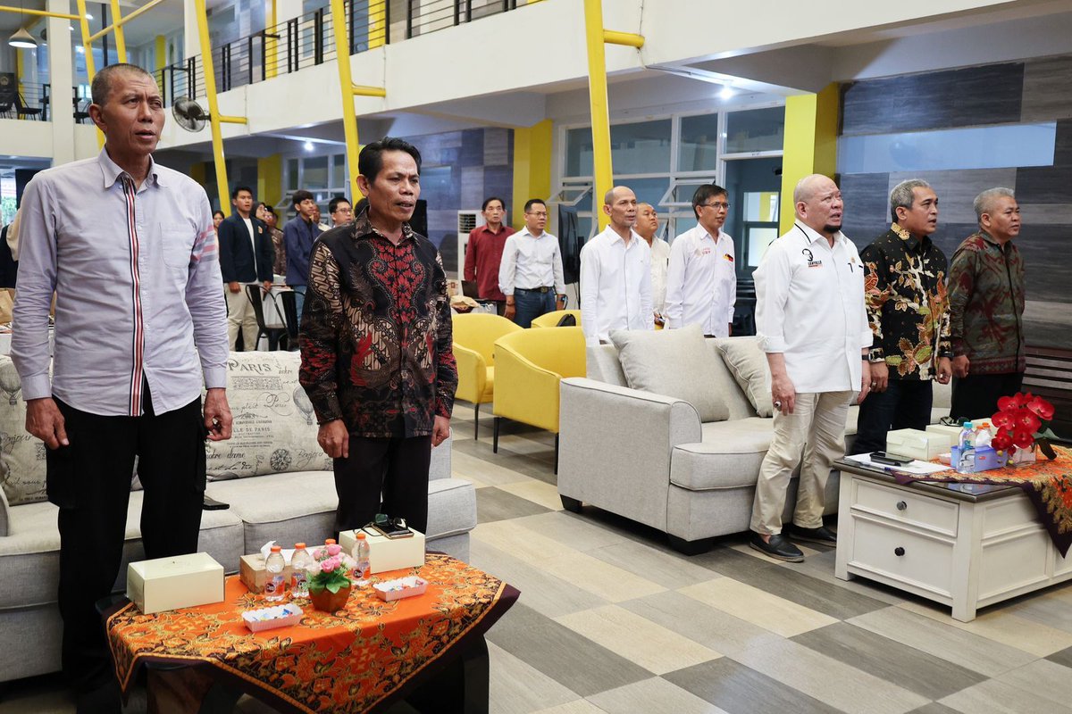 AMahardiga's tweet photo. LaNyalla: Kekacauan Tata Negara Indonesia Bermula Saat Amandemen Konstitusi Tahun 1999-2002
#LaNyalla #Amandemen #UUD45 https://t.co/VuFXVp677r