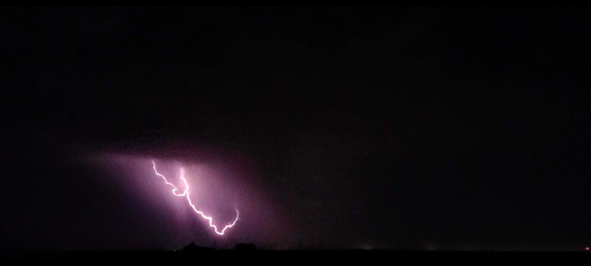 andyjump1118's tweet photo. Unloading some photos/video that I never got to post. Some CG strikes back on 9/9/21. @xWxClub @NWSHanford @StormHour #StormHour @ThePhotoHour #thunderstorm #severeweather #lightning #cloudtoground https://t.co/tpJLJrfX93