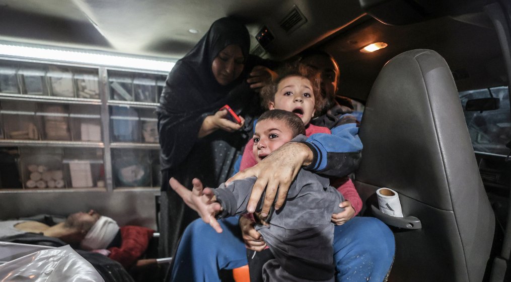 AJEnglish's tweet photo. "The most dangerous place in the world to be a child."

No end to the suffering of Palestinian children in Gaza as Israeli attacks on the besieged enclave intensify.

— in pictures https://t.co/yiQhyxNBu0 https://t.co/lhxXTpWd2G