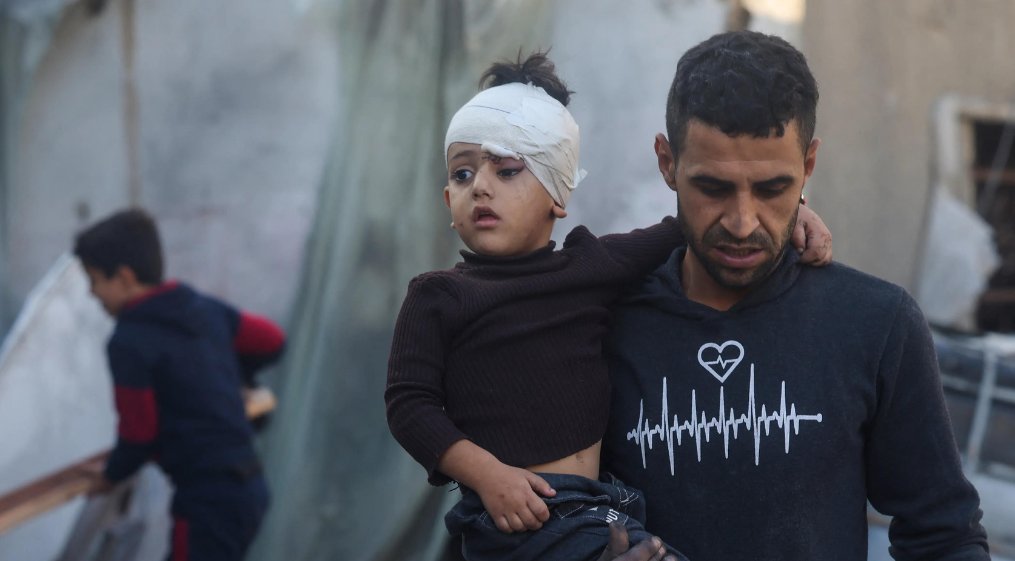 AJEnglish's tweet photo. "The most dangerous place in the world to be a child."

No end to the suffering of Palestinian children in Gaza as Israeli attacks on the besieged enclave intensify.

— in pictures https://t.co/yiQhyxNBu0 https://t.co/lhxXTpWd2G