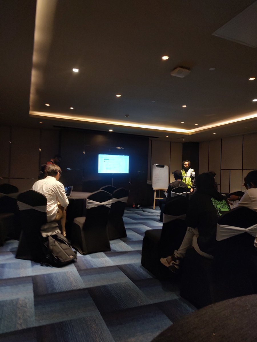 denniarems's tweet image. how do you make a libp2p developer laugh? just whisper &quot;centralized servers&quot; and watch them lose it. #decentralizedhumor #treasurehunt