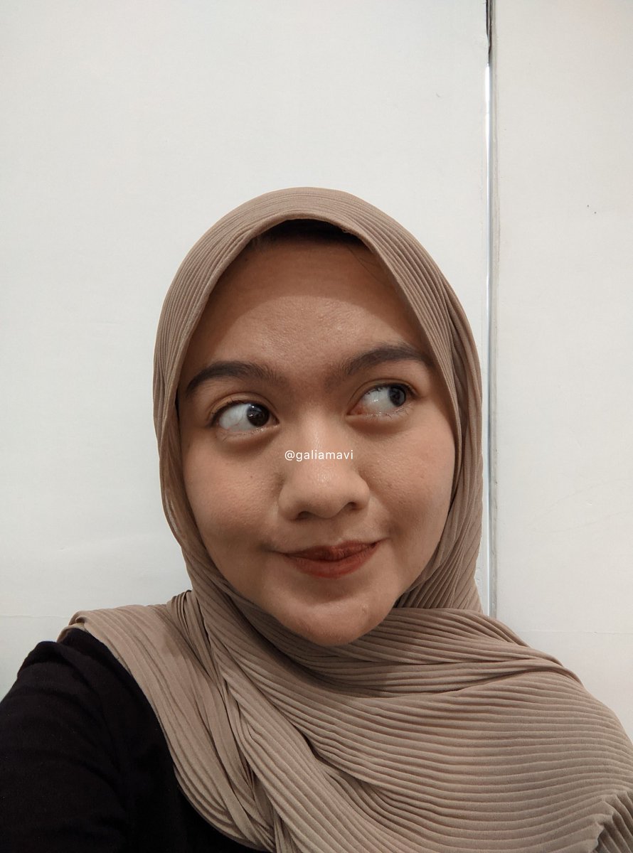 galiamavi's tweet photo. ALLER⚠️ MENGANDUNG RACUN CHECKOUT AKHIR TAHUN
Sumpah aku lagi suka banget pake complexion walau hari-hari dirumah saja 😋
#reviewfoundation #foundationviral #Foundation https://t.co/IstqiiRfsq