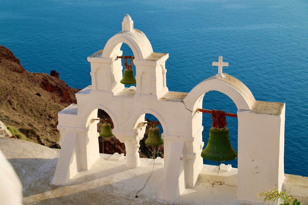Sandype73Relax's tweet photo. #santorin, #fira,#grece,#soleil,#Soiree,#SoireeOrange #vuesurmer https://t.co/i0QyEwgmPt