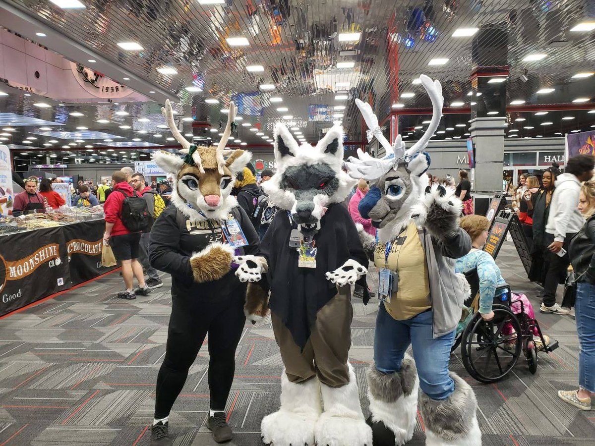 ❄️Aspen the Bou❄️ (they/he) 🏳️‍⚧️Θ∆ 🔜AC tweet media