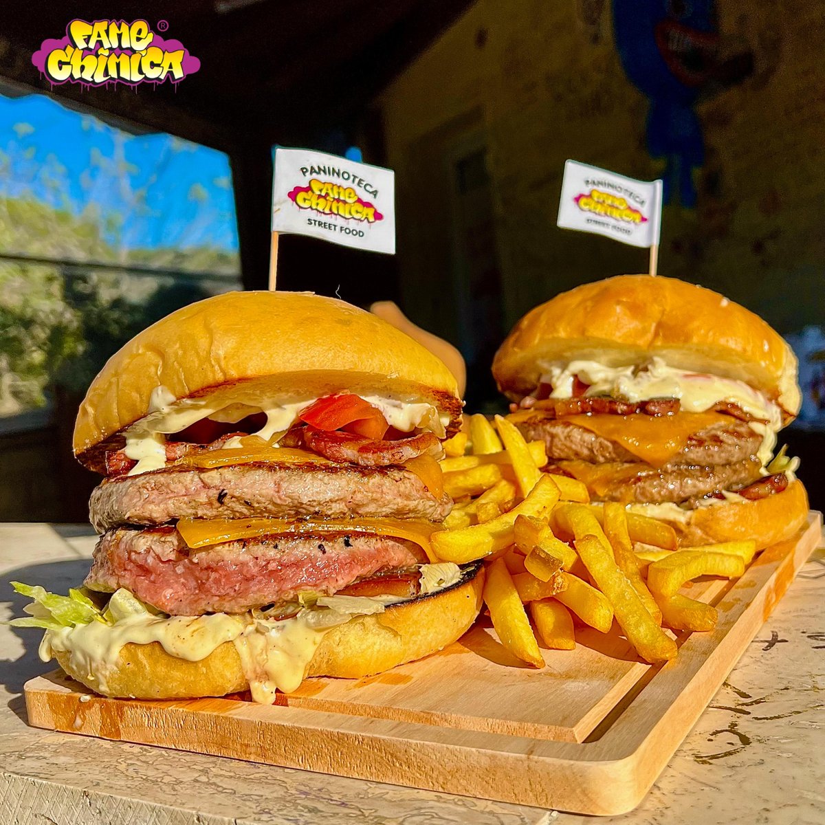 FQuarrata's tweet photo. Vieni a provare il panino che ti piace.🍔🎉
📍🏠Vi aspettiamo a 📍Quarrata e 📍Lacona ➡️ SEMPRE APERTI 18-03 e CONSEGNE a DOMICILIO ✅🚚

#famechimica #famechimicaofficial #streetfood #quarrata #lacona #paninoteca #panino #hamburger #fritto #streetfoods #streetfood https://t.co/MgHJY79pQs
