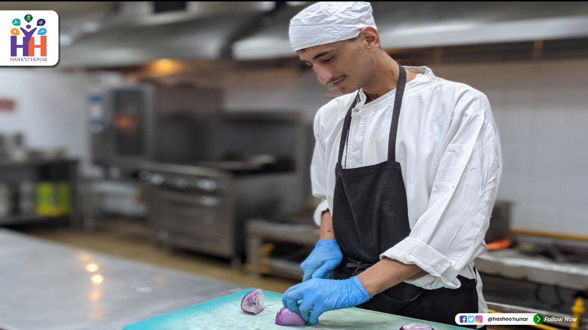 HashooHunar's tweet photo. The trainees expressed their satisfaction with the ongoing training and highlighted the exceptional support and guidance provided by the chefs. They also indicated their continuous improvement in acquiring culinary skills with time.
#YouthEmpowerment #PMsYouthProgram https://t.co/uc7Ckf7uXm