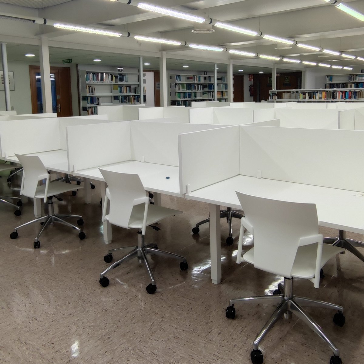 💫 Inaugurem la nova biblioteca, benvingudes i benvinguts! 💫
#bibetseib #bibliotequesupc #etseib