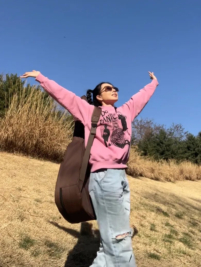 oncemore_s's tweet photo. ˗ˏˋ ♡︎ (pre-order) ✨ 
Mahagrid — Don’t panic pigment sweater 🐈‍⬛🎯 (30% Off :-💥)

⟢ รอบอก: s 47” m 49” l 51” xl 53”
⟢ color: pink, charcoal, navy
⟢ price : 1,750 บาท (มัดจำ 800)

ส่งกลับแอร์ ✈️

#พรีออเดอร์เกาหลี #รับหิ้วเกาหลี #mahagrid #mahagridthailand https://t.co/YzB2BJ6dFh