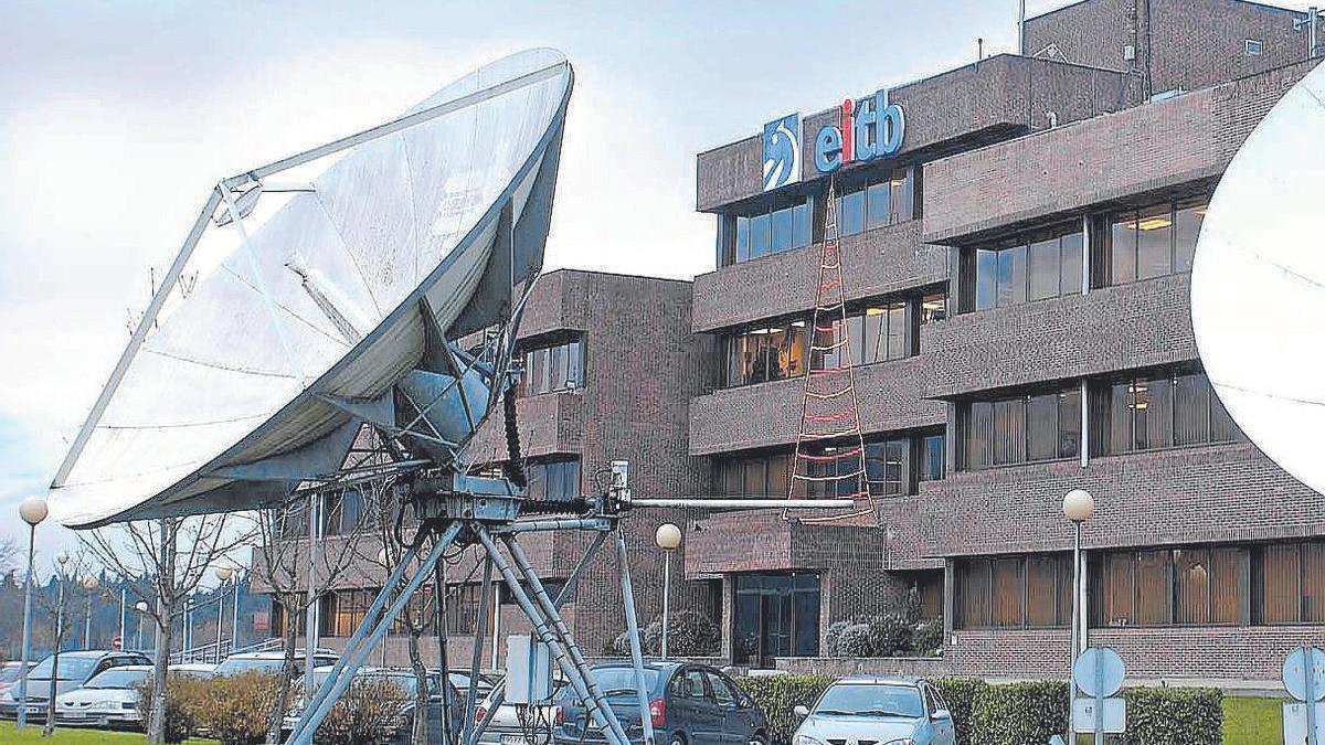 El Departamento de Salud vasco quiere llevar adelante el mayor acto privatizador en la historia de #Osakidetza: montar una macro-empresa privada con capital público para que empresas privadas se enriquezcan a costa de lo que es de todxs.

Lo explicamos 👇🏼
naiz.eus/eu/iritzia/art…