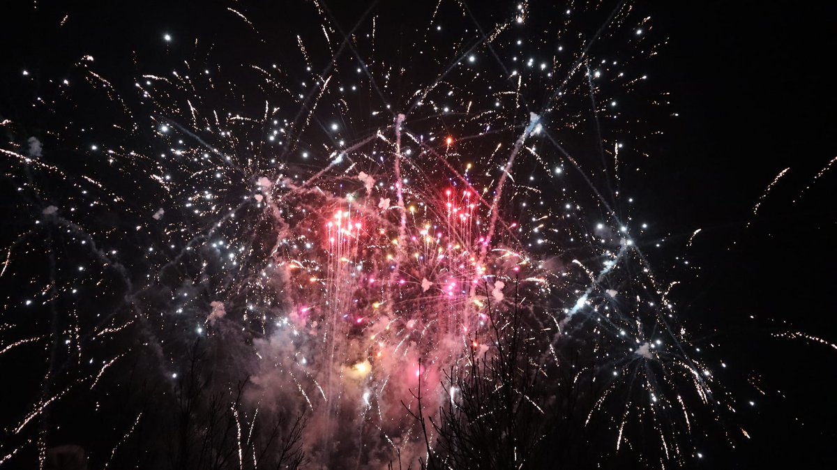 VilleStAstier's tweet photo. Samedi 2 décembre dernier a eu lieu la neuvième édition de la Fête de la Lumière à Saint-Astier✨Retrouvez quelques images qui résument cette merveilleuse soirée ⤵️ https://t.co/dISYa6e18p