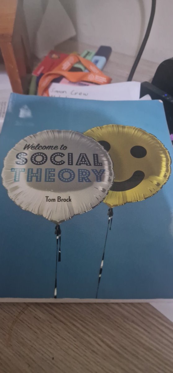 TutorStacey_EP's tweet photo. Day 4: starting a bit later as I've had a busy wknd but let's do December #ResearchAdvent #AcademicTwitter
Goal: Final Chp to read #SocialTheory, can't believe how fast this module has gone, hopefully answer some seminar questions in the #WritingRooms later if i can make it. https://t.co/wDz4metkxD