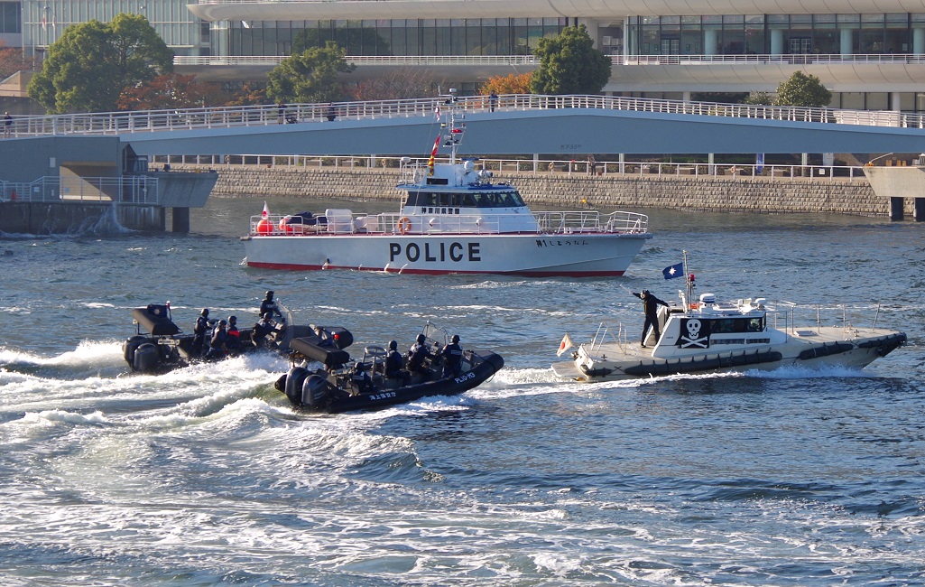 横浜港で #テロ対策 合同訓練！】 #横浜海上保安部 は関係機関と合同で