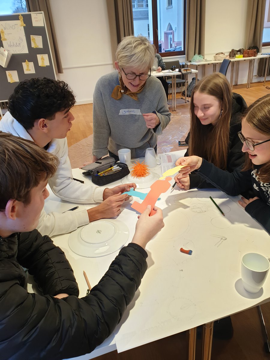 Zeitbild-Stiftung tweet media