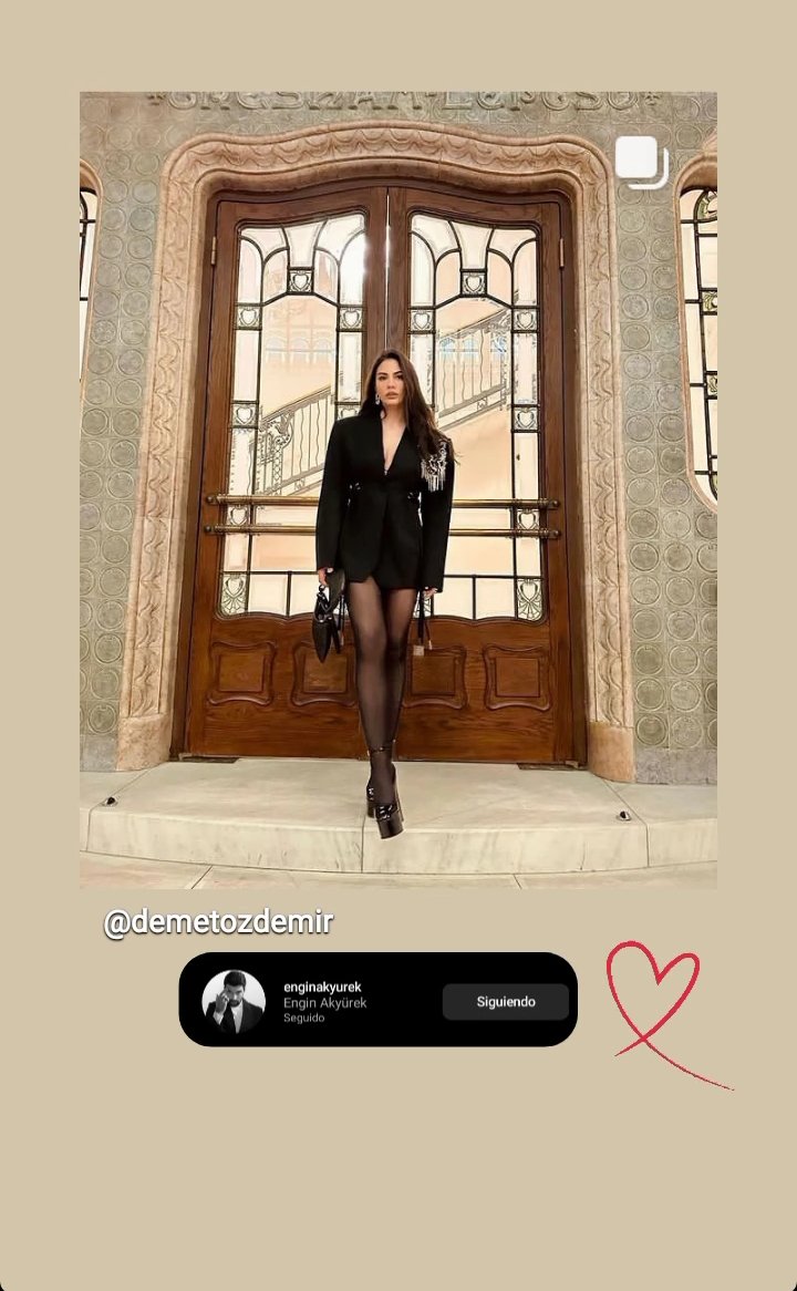 Y cuando pensé que ya no lo haría, bum 💥💣🤭 , apareció el 😂
Es un simple like como dices si, pero se lo da a la mía, no a la tuya sorry 🥺🤭🤣🤣