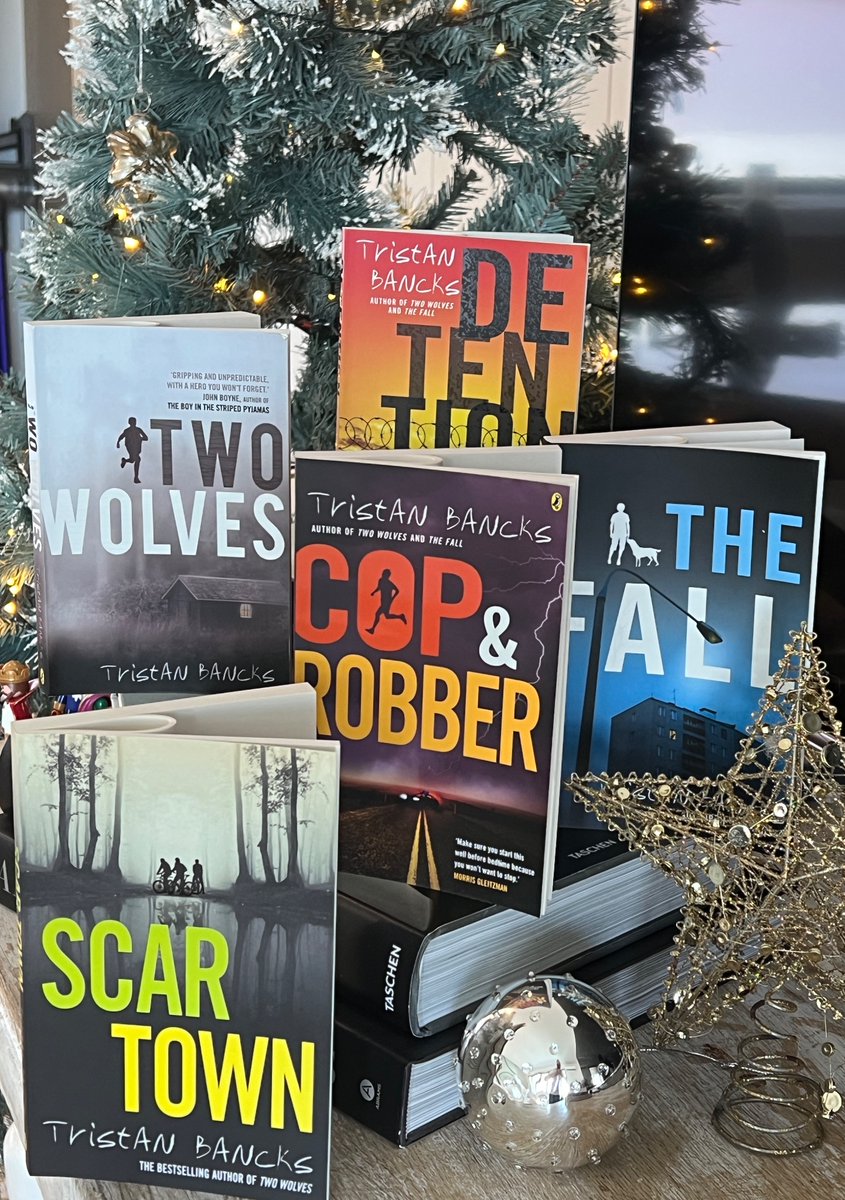 WIN five of my thriller books, signed, for Christmas! Perfect for readers aged 10+ (to adult😉). Just retweet this post & you’ll be in the running. Winner announced Sun 10 December! Merrry Christmas🧑‍🎄🎄

#mglit #yalit #literacy #christmas #readersoftwitter #kidlit #loveozmg #Xmas