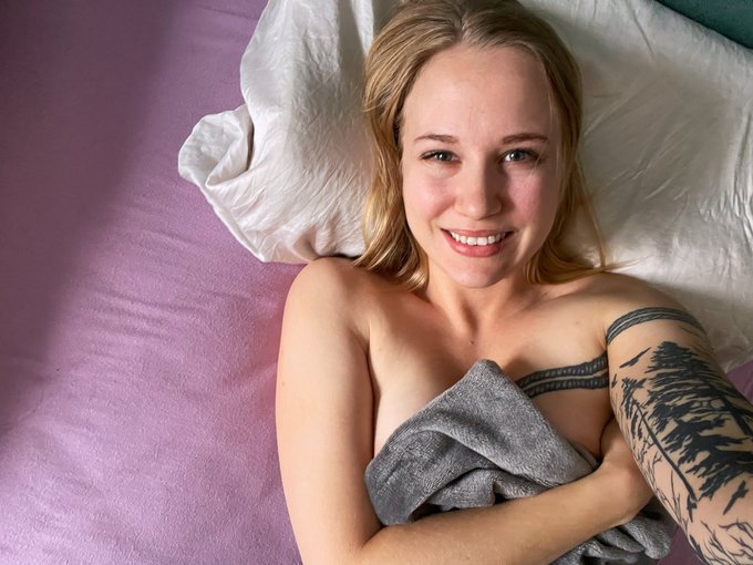 Guten Morgen 😘 https://t.co/SdzC5bbg2Y<a href="/tag/meinunggesucht"class="tags"><span>#meinunggesucht</span></a>