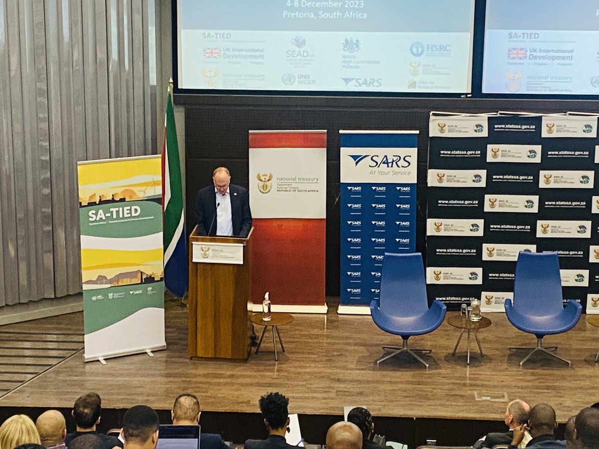 UNUWIDER's tweet photo. British High Commissioner Antony Philipson highlights @ukinsouthafrica collaboration for evidence-based policies & applauds initiatives like #SATIED & emphasizes the transformative power of leveraging data for inclusive growth #DataAccessInsights. More: https://t.co/lIto9KtJrh https://t.co/bvkQIDip1M