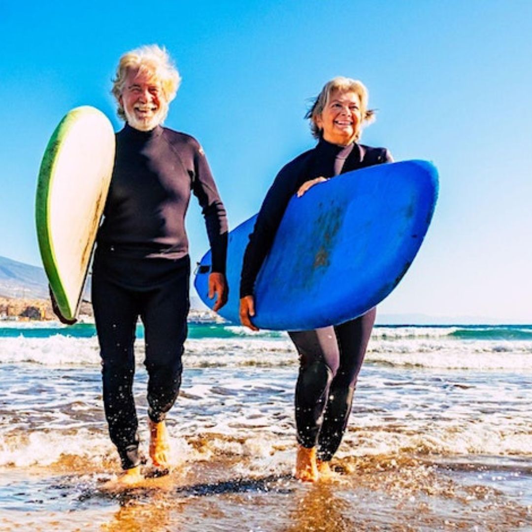 You are never too old to fulfil your dreams whatever they may be – like learning to surf!

georgejerjian.com/riding-on-the-…