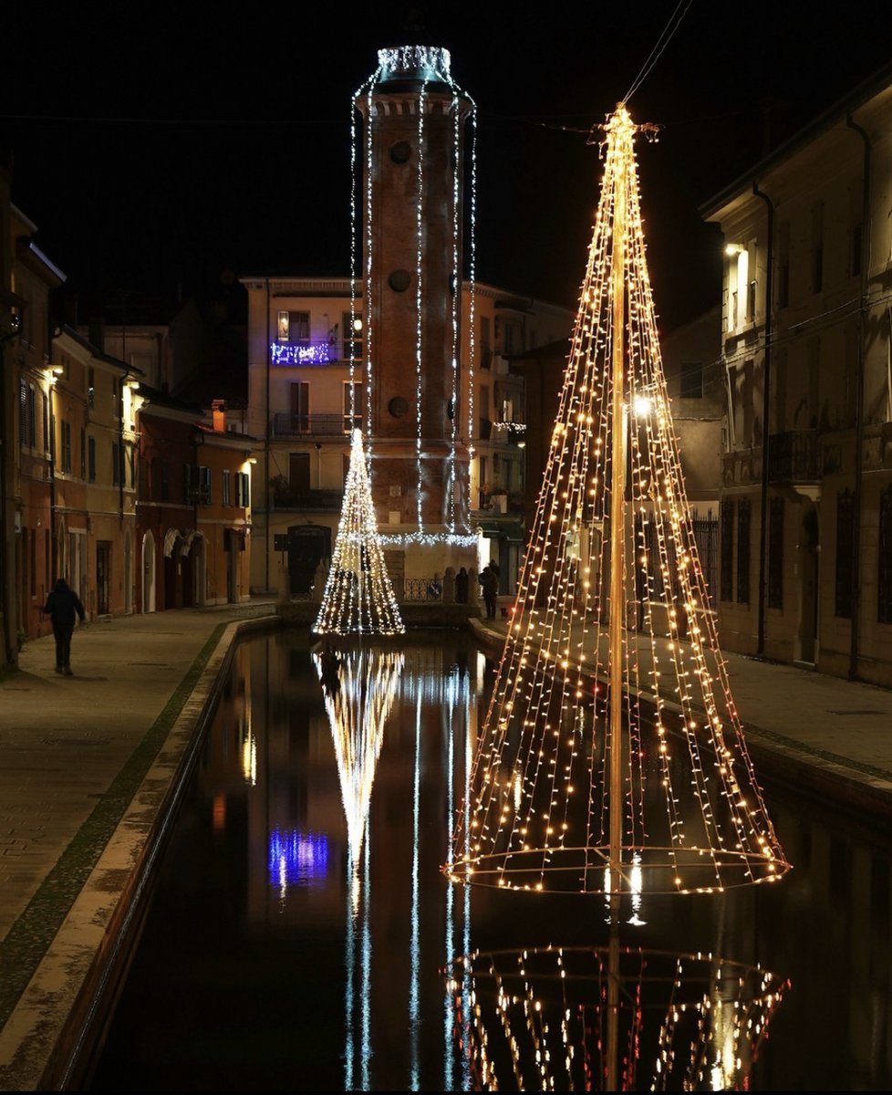 Siamo pronti con il conto alla rovescia...
✨ 𝐢l N𝐚t𝐚l𝐞 𝐚 𝐂o𝐦a𝐜c𝐡i𝐨 è una vera magia!

Il programma degli eventi 👉 t.ly/9rFeR

📸 di Po Delta Tourism