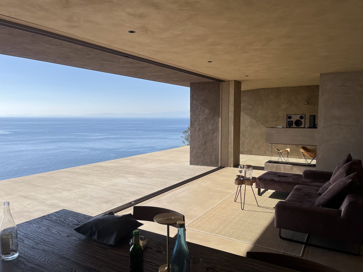 n_o_u__'s tweet photo. ずっと宿泊したかったNookへ！浴室、寝室、全ての部屋から海が一望できる一棟ホテル。冬の海が大好きだし、南あわじの星空は関西と思えないほど綺麗…贅沢な時間がゆっくり流れて、本当に幸せな気持ちになった。

兵庫 淡路島 ／ Nook The Peak https://t.co/YxBSXgpMgM