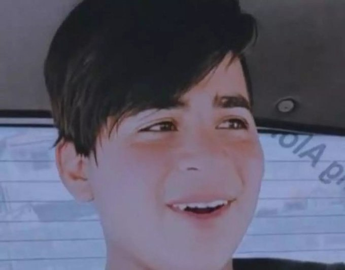 MarianoGiustino's tweet photo. Nella corrispondenza su @RadioRadicale di questa mattina 4 dicembre 2023, l'impiccagione in #Iran del piccolo #HamidrezaAzari, 17 anni, impiccato insieme a #MiladZohrevand, 22 anni, dalla Repubblica islamica che aveva appena presieduto il Social Forum 2023 del Consiglio per i diritti umani delle Nazioni Unite. Sono almeno 68 i minorenni giustiziati in Iran dal 2010 ad oggi. 
Dal 1° gennaio 2023 sono 707 (SETTECENTOSETTE), un numero senza precedenti negli ultimi otto anni. L'Iran approfitta della distrazione della comunità internazionale concentrata sul conflitto a Gaza.
Dall'inizio della guerra sono state impiccate 176 persone. 126 nel solo mese di novembre 2023. Inoltre i Guardiani della rivoluzione islamica (#pasdaran) hanno anche fatto sparire 118 cittadini di minoranze del paese nel solo mese di novembre, tra cui 44 #curdi, 7 #beluci, 18 aderenti #baha'i, 40 #donne (12 baha'i, 7 #Gilak, 2 curde) e 5 minori (tutti curdi)
#IranRevolution #IRGCterrorists #MahsaAmini #ArmitaGaravand 
https://t.co/c8f7j3ipjS
@RadioRadicale #Turchia