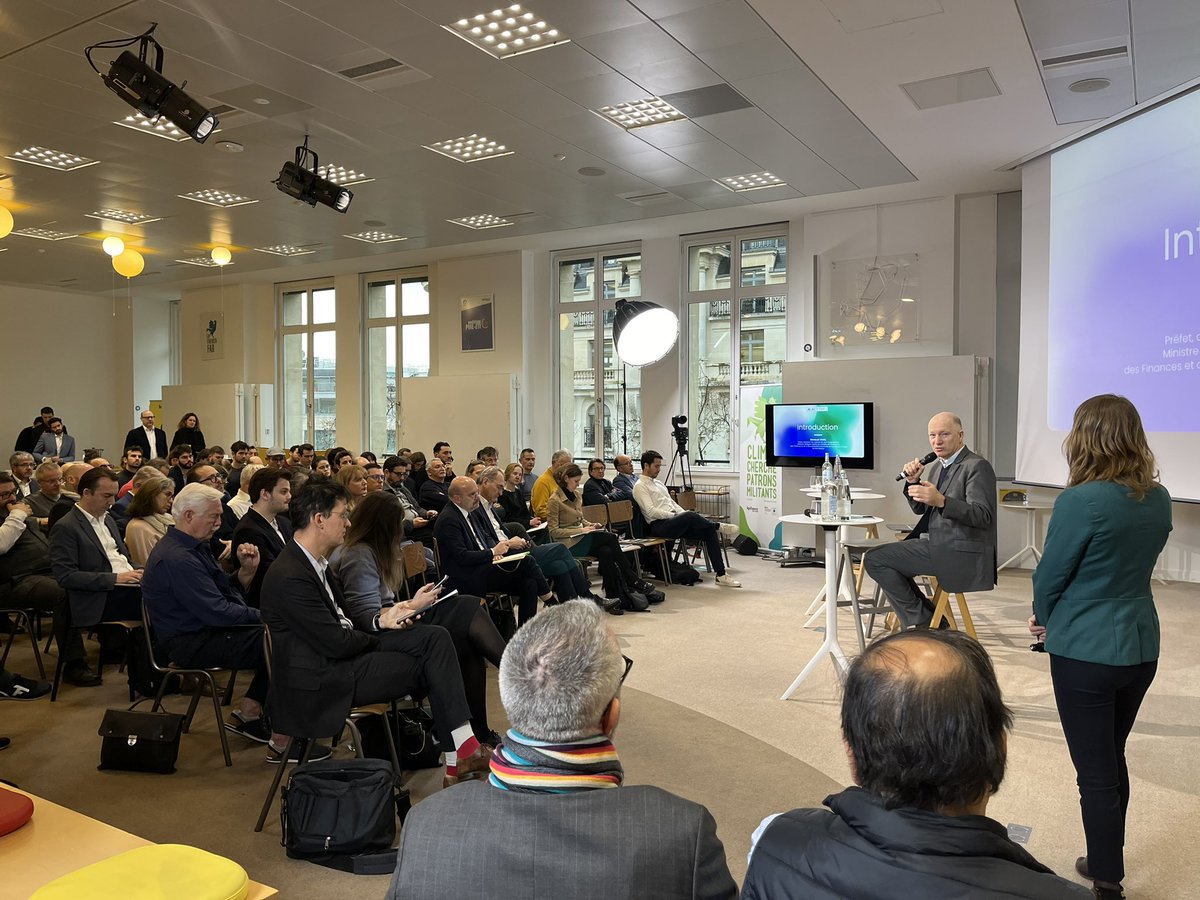 impactaiFrance's tweet photo. @ReVe6el ouvre l’AI ACT day 2023. Le directeur de cabinet du ministre délégué chargé du numérique explique les enjeux des négociations du trilogue et réaffirme que l’Europe doit être un territoire d’innovation. @datacraft_paris @impactaiFrance #AIACT #AIACTDAY23 #genAI #AI https://t.co/BXF5muf2nI