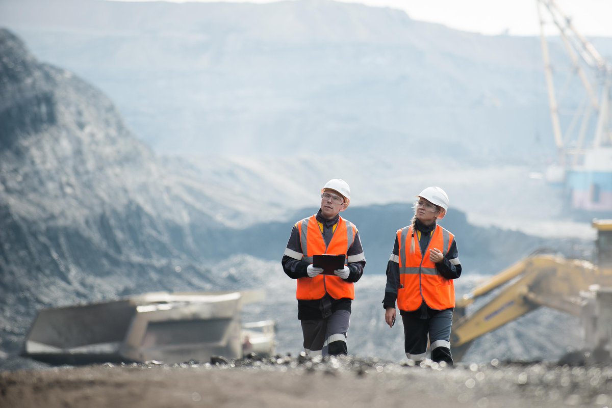 ZF_Group's tweet photo. Happy #MinersDay!
ZF Industrial Drives contribute to the miner's comfort with robust and powerful gearboxes. As well with mobile gearboxes for the largest mining excavators with the Redulus 4F series, #ZF ensures a smooth and reliable drive.
#PowerPacksfortheFuture https://t.co/366E1s2l6a